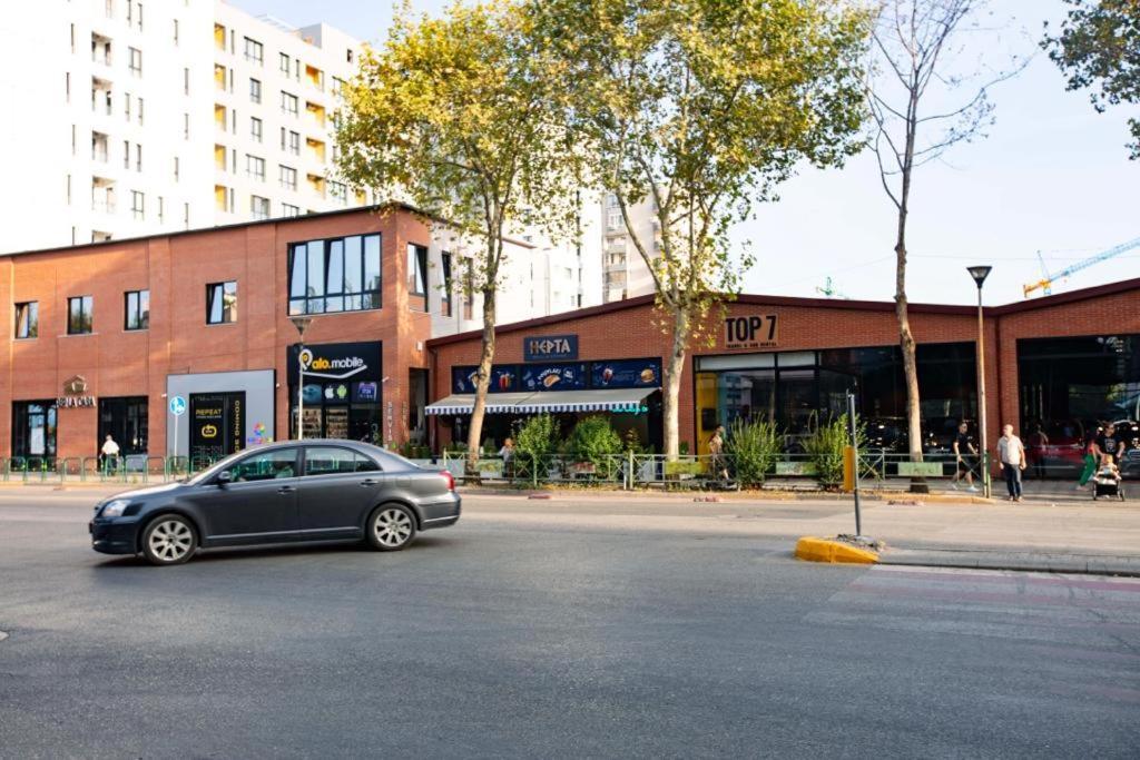 Luxury Apartment At Condor Center Tirana Extérieur photo