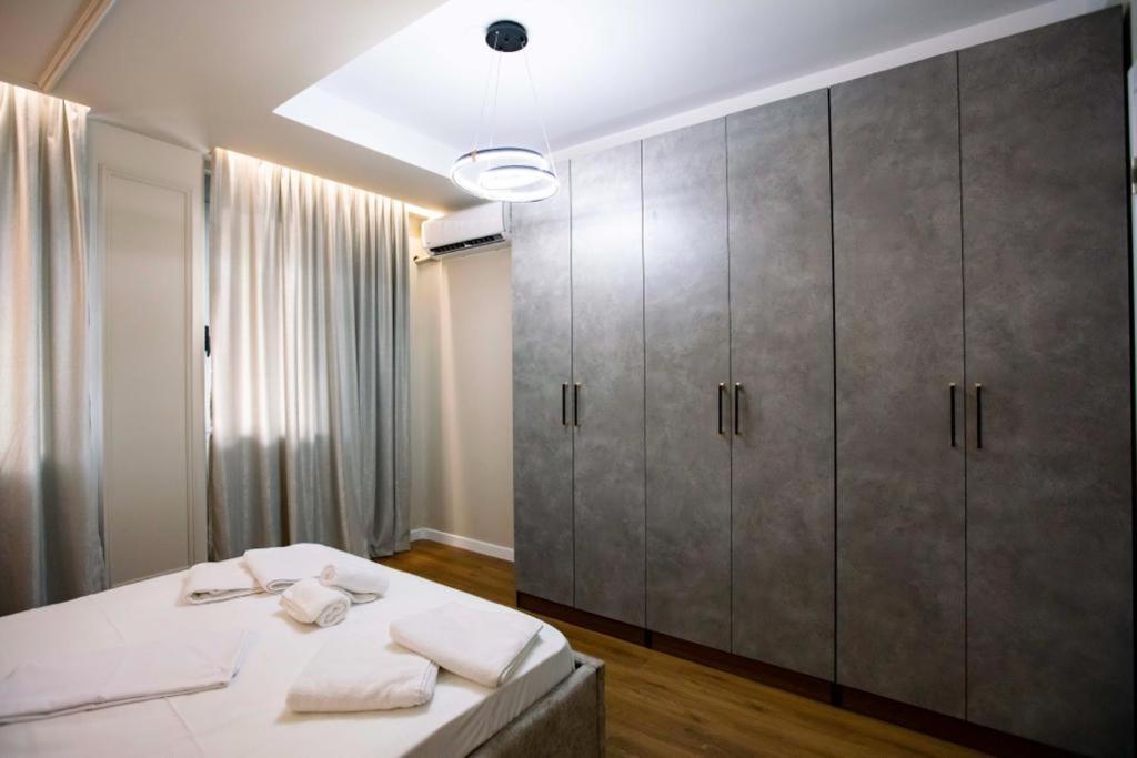 Luxury Apartment At Condor Center Tirana Extérieur photo